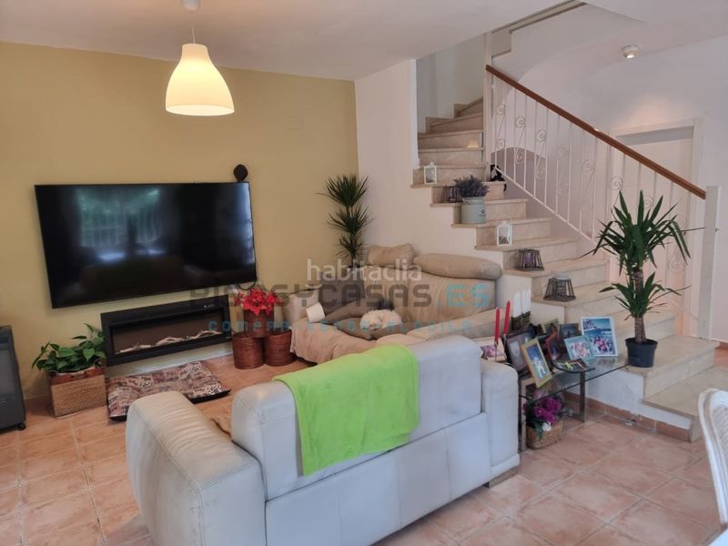 Foto e8f642f7-d6e5-4c42-8ecb-434580bcb120. Chalet venta chalet en Godelleta
