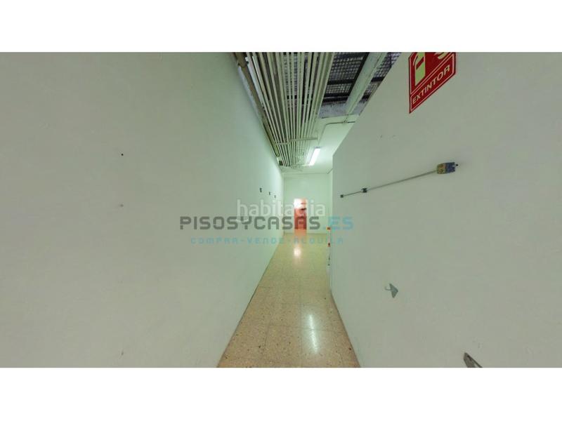 Foto f503764f-8df0-42c0-a210-d4ffa53cc91c. Lloguer local comercial a calle sor juana de la cruz 25 a Zaragoza