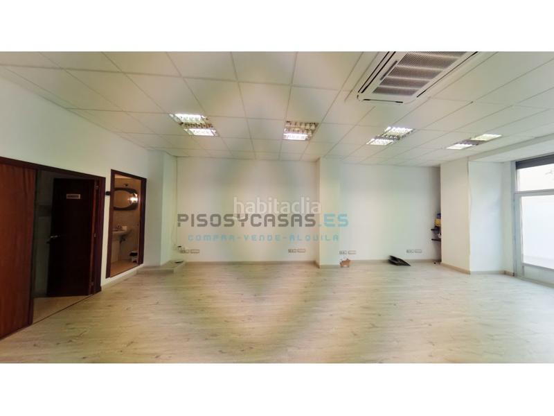 Foto 135c1ce4-a80a-4d1e-8ce8-0d5d3574560d. Location local commercial dans calle sor juana de la cruz 25 dans Zaragoza