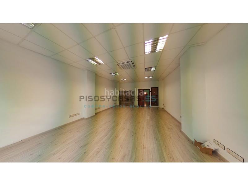 Foto 7b183633-baae-4cae-8899-e19af5f858bd. Location local commercial dans calle sor juana de la cruz 25 dans Zaragoza