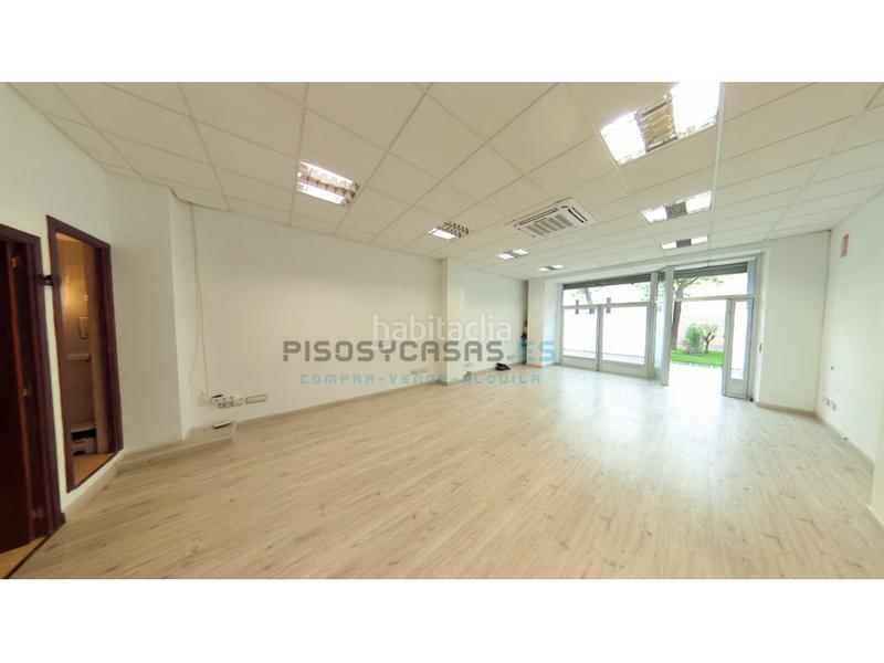 Foto cce07eb0-bfaf-48ea-89a4-387d386413d2. Location local commercial dans calle sor juana de la cruz 25 dans Zaragoza