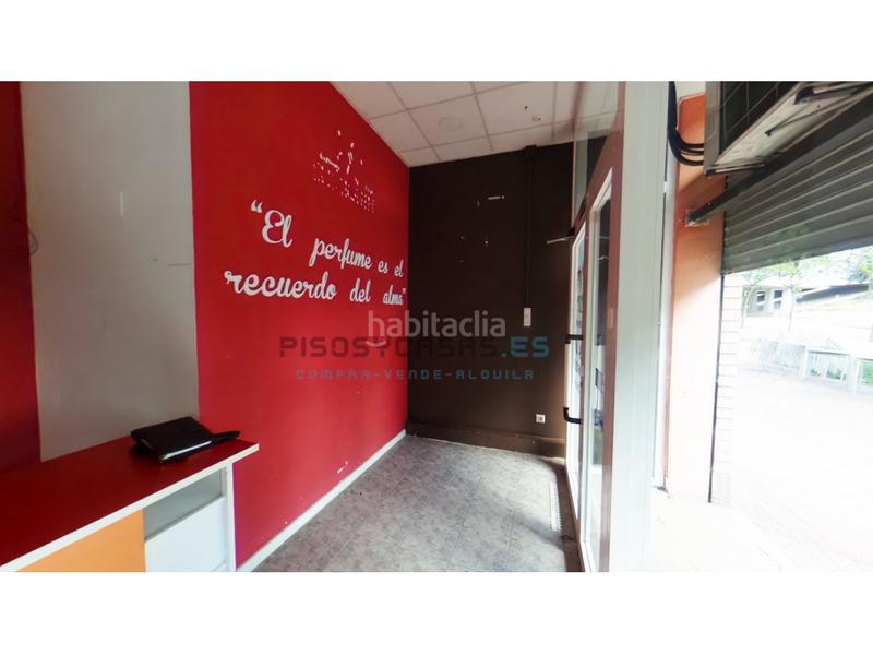 Foto 502b15ec-328a-47c1-acff-83401ebdfbc9. Alquiler local comercial en avenida academia gral militar 7 local en alquiler en avd. general militar en Zaragoza