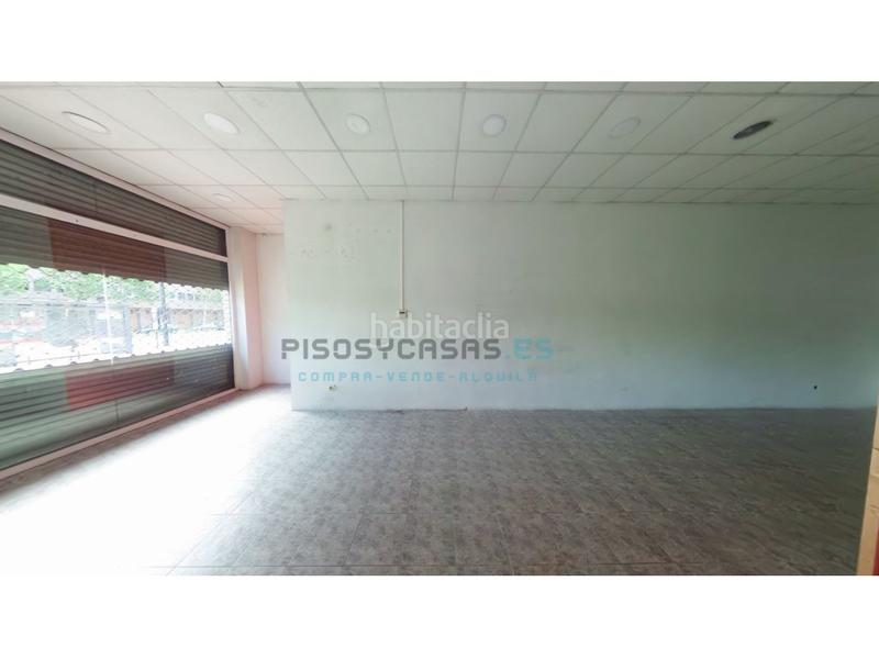 Foto b79006e0-73e9-446f-aae1-57fff33d5ad3. Alquiler local comercial en avenida academia gral militar 7 local en alquiler en avd. general militar en Zaragoza