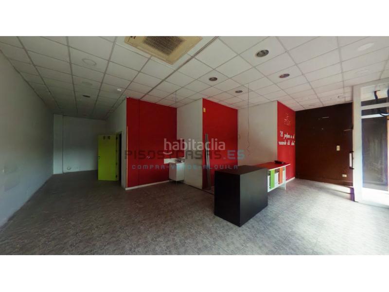 Foto f037c5b3-3c7b-4dab-bb10-a27c48e4cfce. Alquiler local comercial en avenida academia gral militar 7 local en alquiler en avd. general militar en Zaragoza