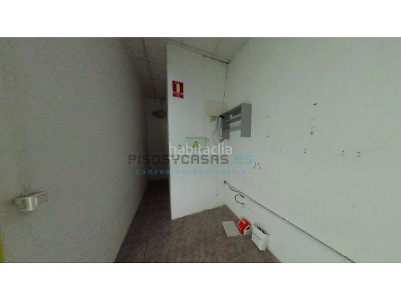 Foto 63ee0044-df5d-47be-8990-0033406da1bf. Lloguer local comercial a avenida academia gral militar 7 a Zaragoza