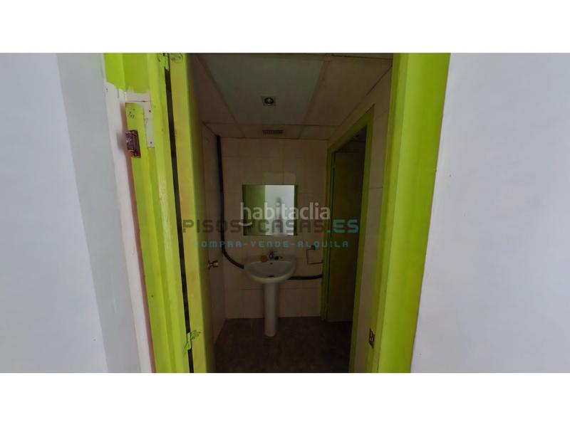 Foto 6655dee5-2f9a-4edf-bd3a-a626d49dc50f. Rent business premise in avenida academia gral militar 7 in Zaragoza