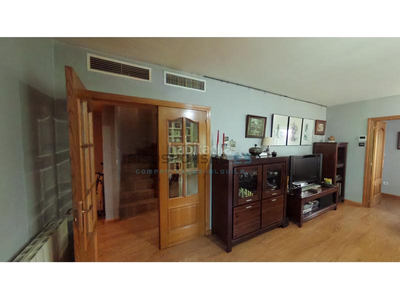 Foto 37e916d7-295e-46ee-8c01-68d0a1aedb08. Haus in calle ramiro i 32 in Cuarte de Huerva