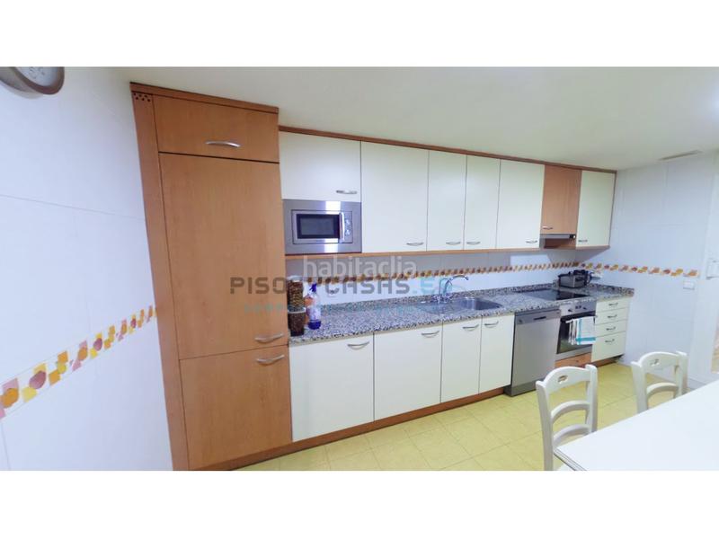 Foto 75994b8c-521e-4a2e-9970-6d524cf32d20. Haus in calle ramiro i 32 in Cuarte de Huerva