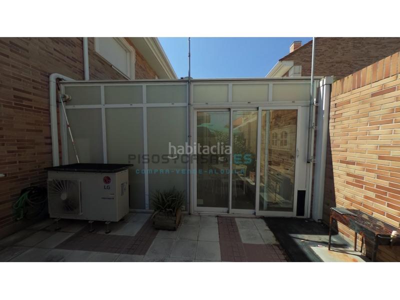 Foto a0935378-d252-4634-93de-3065bffd6a8f. Haus in calle ramiro i 32 in Cuarte de Huerva