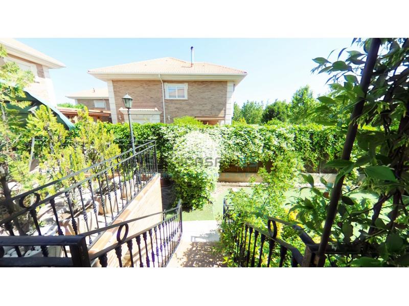 Foto ac6af25d-73b3-4cce-84b3-eacb3c842309. Haus in calle ramiro i 32 in Cuarte de Huerva