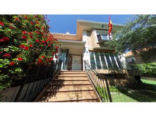 Casa en Calle ramiro i 32. Adosado en venta en calle ramiro icuarte de huerva zaragoza