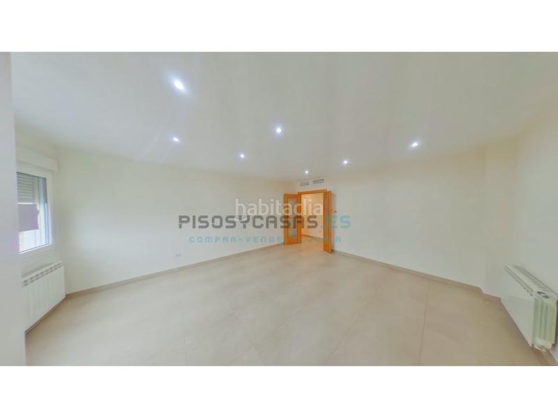 Foto 51275ba7-0dbe-4a41-8da5-40c6eae59391. Pis a avenida obispo jose m conget 1 a Tauste