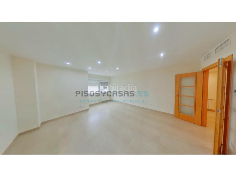 Foto 599bf85a-62ed-4870-a1a2-db5947018b79. Pis a avenida obispo jose m conget 1 a Tauste