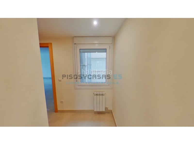 Foto 750f3d80-797c-46e1-8e4b-68d5e6b2ca3f. Pis a avenida obispo jose m conget 1 a Tauste