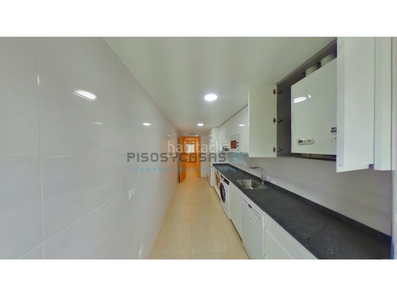 Foto 89daea84-b7f4-42bb-8939-61aa7bd90a19. Pis a avenida obispo jose m conget 1 a Tauste