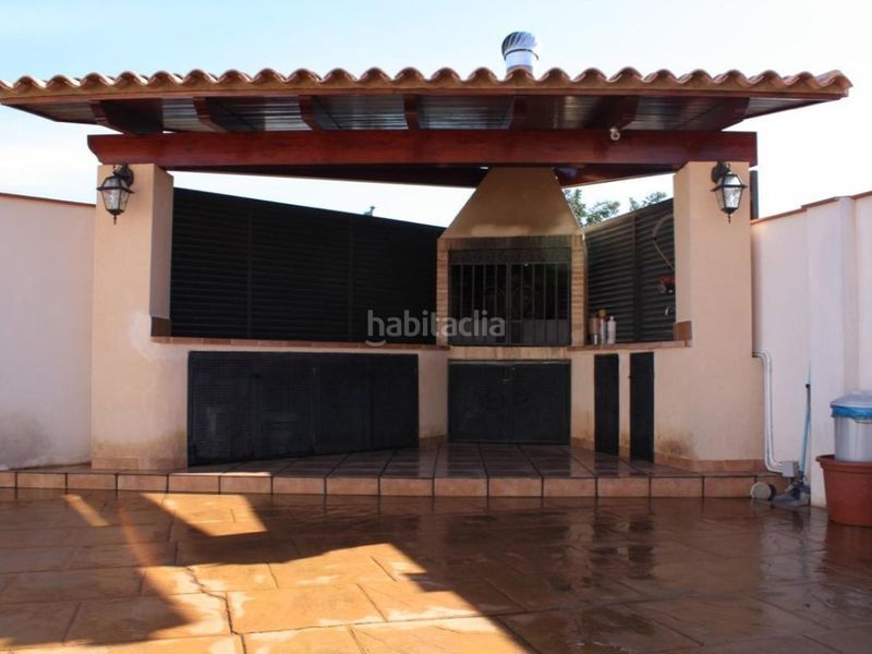 Foto b630473d-d477-4cf9-9ec2-c9b9dc9ba273. Casa adosada  en Alfara de Algimia