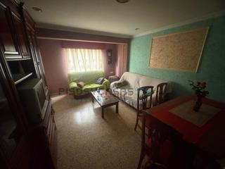Casa in Calle diputacio 19. Venta de piso