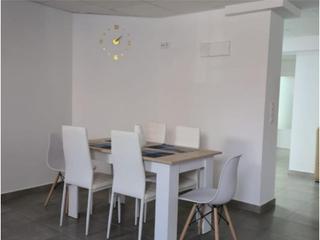Apartament a Calle raco del. Vivienda en semisotano