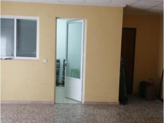Apartament a Calle pintor march. Local comercial