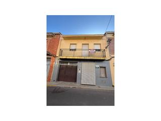 Casa adossada a Carrer de sant josep. Casa de pueblo