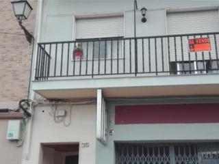 Apartament a Avenida reial 30. Casa de pueblo
