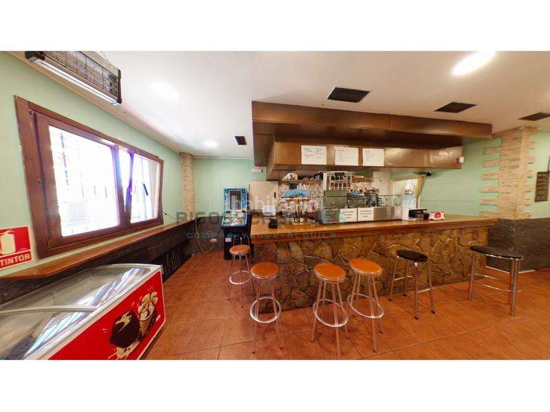 Foto bf4426e6-e012-4fd5-b32a-242925cd7e3a. Affitto locale commerciale in calle gaspar torrente 68 in Zaragoza