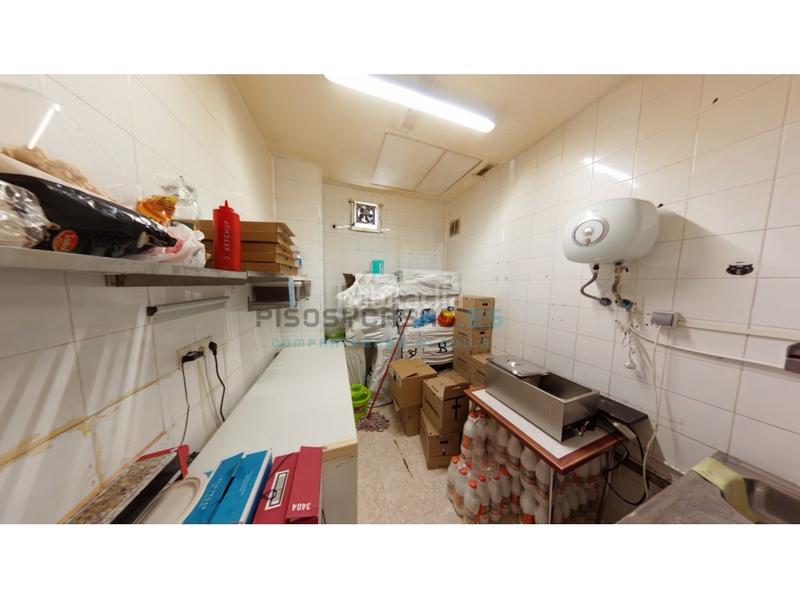 Foto f88a9665-6423-41a9-9e3a-64e5232218e9. Affitto locale commerciale in calle gaspar torrente 68 in Zaragoza