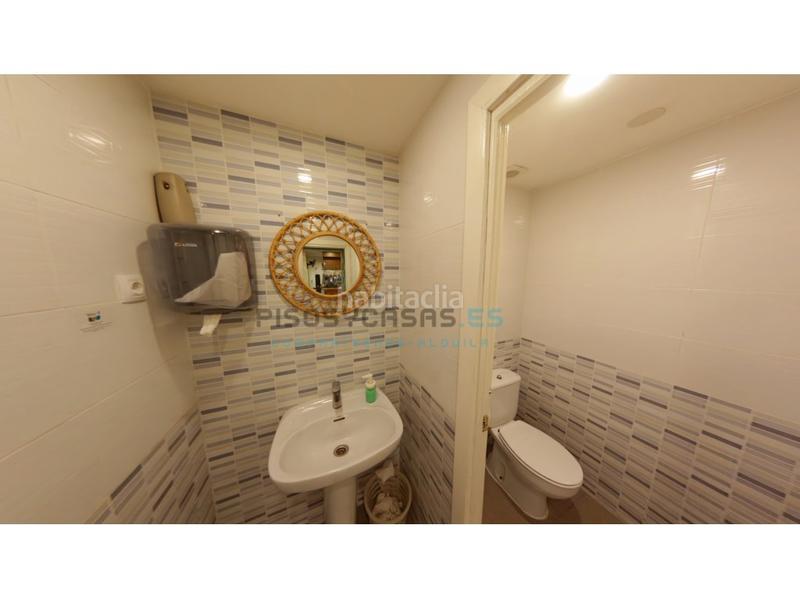 Foto 91bf239a-3b15-445c-9ea3-4eba42f40bd9. Lloguer local comercial a calle gaspar torrente 68 a Zaragoza