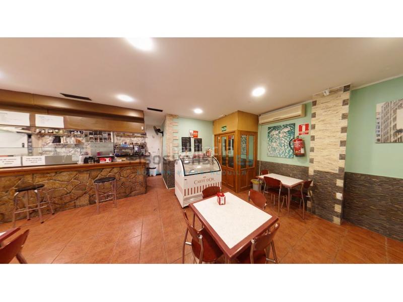 Foto 567fdb41-484a-466a-94f7-482306dece12. Location local commercial dans calle gaspar torrente 68 dans Zaragoza