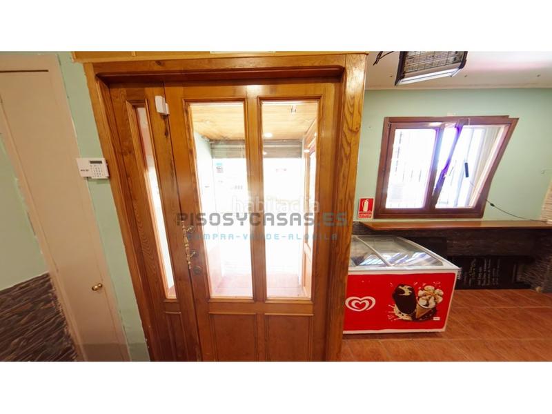 Foto 9383b437-da37-4d7f-9aaf-458d12294cef. Location local commercial dans calle gaspar torrente 68 dans Zaragoza