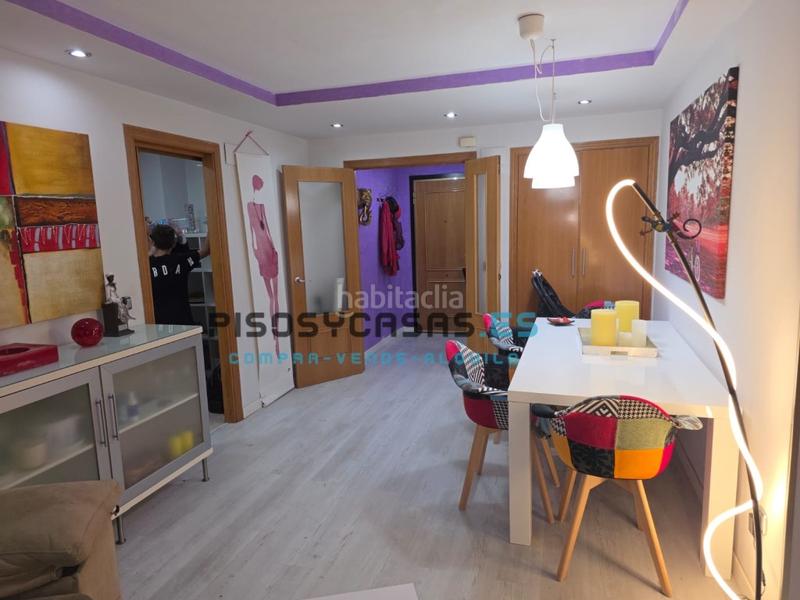 Foto 9a8d2126-937f-4784-a331-fd3f24fbb77a. Appartement avec parking dans Camí Reial Valencia