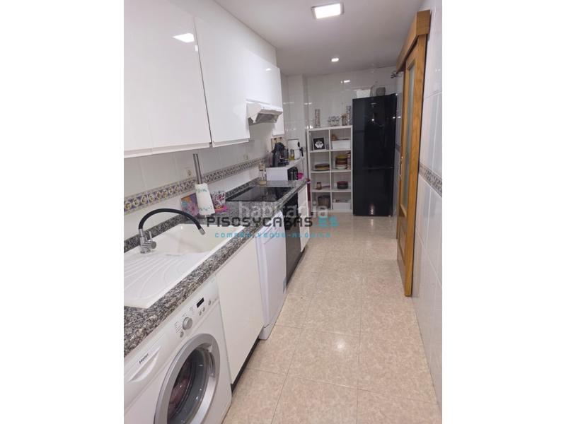 Foto e3badf8b-d50e-4877-a217-c315339ce2c4. Appartement avec parking dans Camí Reial Valencia