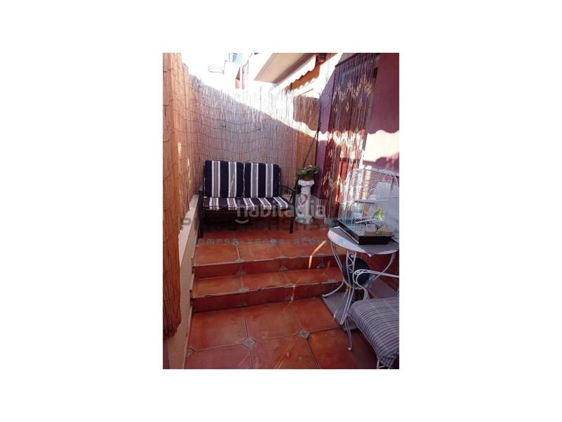 Foto 0f643dd5-1cb2-4d11-84f8-c99fcd6faefd. Casa adossada amb aparcament piscina a Avenida de Abril-9 de Octubre Sagunt