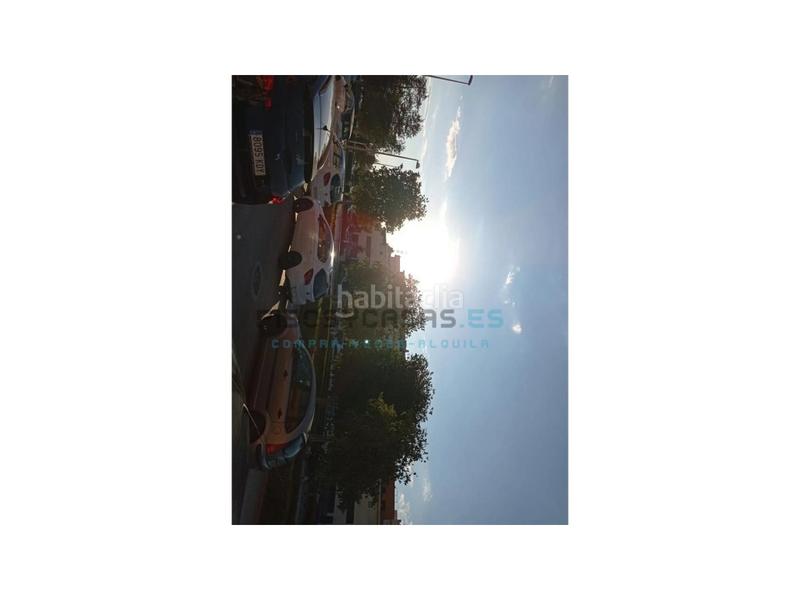 Foto 9e41e396-25b6-4f36-bef3-51a590a87561. Casa adossada amb aparcament piscina a Avenida de Abril-9 de Octubre Sagunt