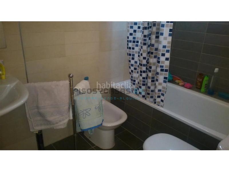 Foto 720a630a-e0ba-4658-94c7-ed580393ed4f. Casa a schiera con parcheggio piscina in Alborache