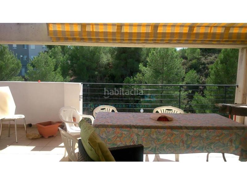 Foto e334685e-b7d9-480f-881a-595cfe971aad. Casa a schiera con parcheggio piscina in Alborache