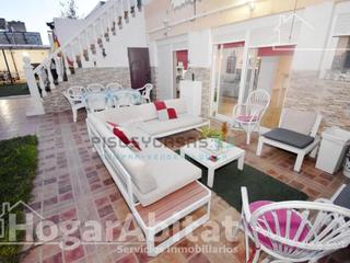 Pis  Calle castell 24. Vivienda en planta baja