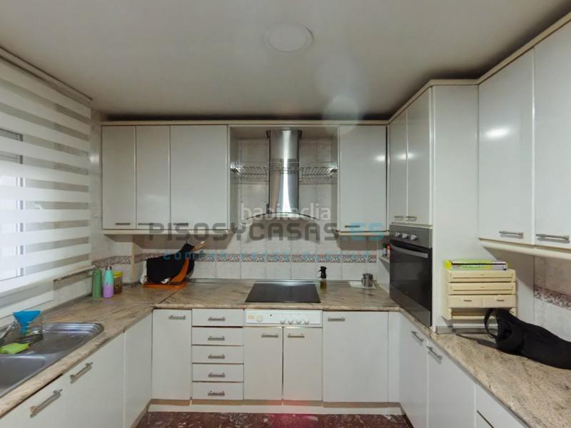 Foto 3202a14b-9e5e-4572-bda9-a5e73bd6bd68. Dúplex a calle tulipan 68 a Valdefierro Zaragoza