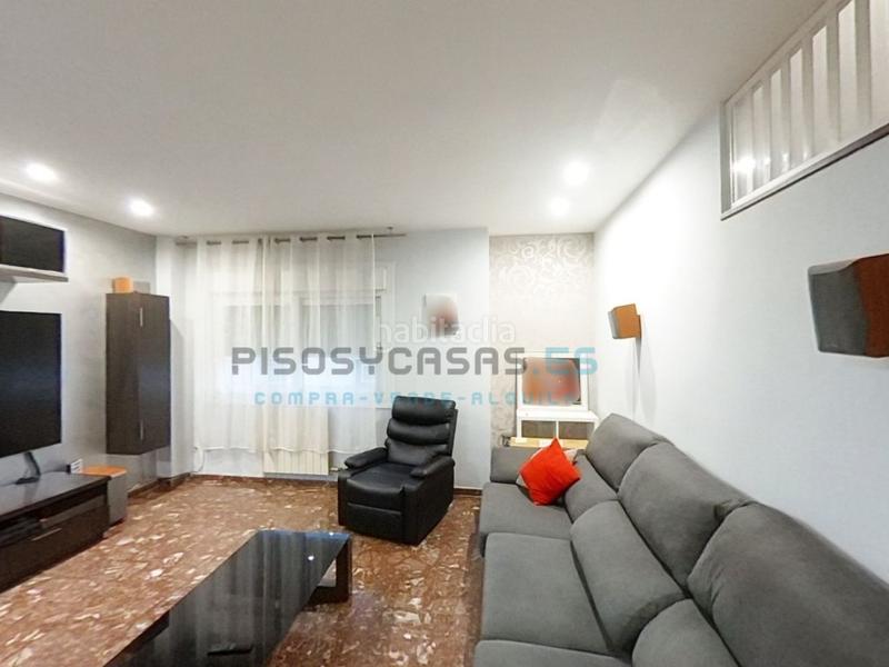 Foto 40062186-eb65-4414-bab4-31cefe0e1fa9. Dúplex a calle tulipan 68 a Valdefierro Zaragoza