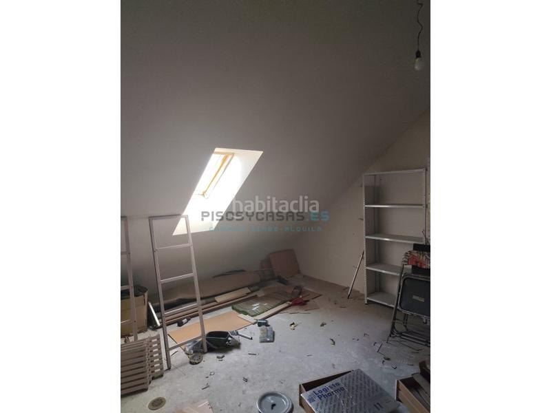 Foto fbb07bf1-c138-4b1f-ad21-df8cdf3c3a1c. Dúplex a calle tulipan 68 a Valdefierro Zaragoza