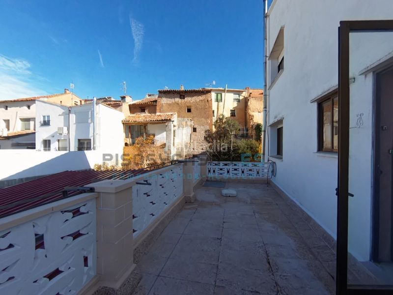 Foto 1358b754-0280-4832-ad8f-672897ac324c. Casa en calle democracia 4 casa en venta zaragoza en Miedes de Aragón