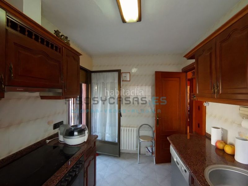 Foto 4e0fd539-4f0a-4e43-b902-c328e6abcb88. Casa en calle democracia 4 casa en venta zaragoza en Miedes de Aragón