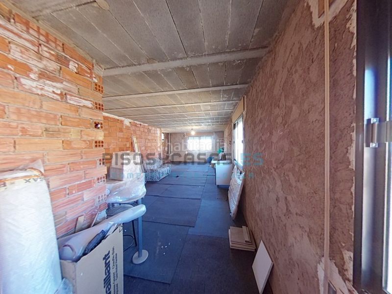 Foto d85745f3-21d6-4ecd-87ac-d111dcbb98d5. Casa en calle democracia 4 casa en venta zaragoza en Miedes de Aragón
