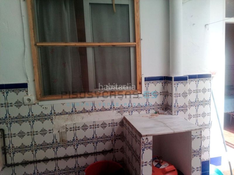 Foto 8ab38048-3e59-47b9-80fb-d1f67ea514e2. Casa a calle duc victoria 6 a Corbera