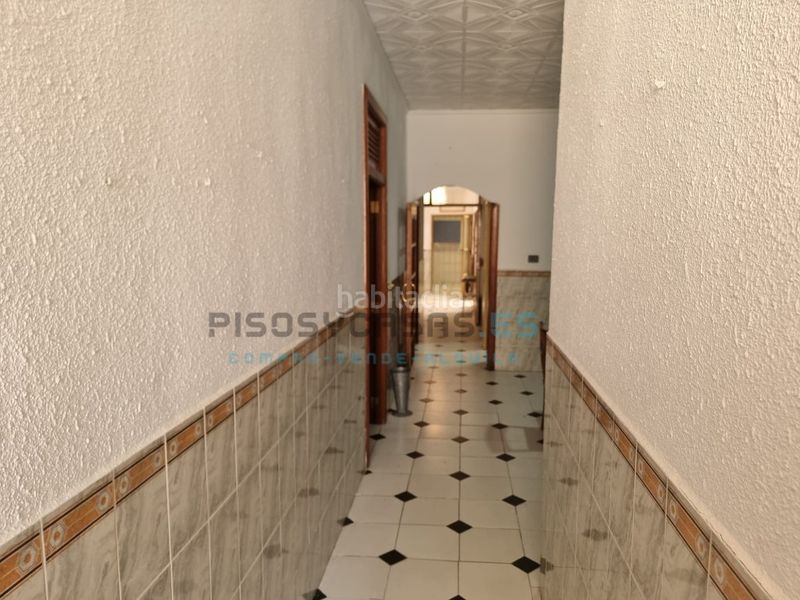 Foto b5c8454f-510d-4391-b1ad-acd3d8cadb35. Planta baixa a plaza toros los 9 a Macastre