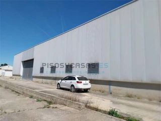 Industrial building  Camino viejo. Se vende finca envia pista en masalaves valencia