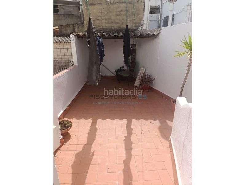 Foto a0ebe1ea-8c95-4281-b7b2-c02f7426258a. Casa a avenida ribera baixa 134 a Corbera