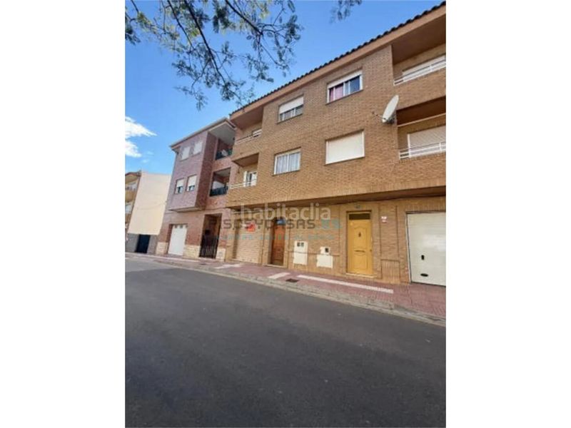 Foto f6de4239-876a-46a9-855c-900502dd495a. Casa amb aparcament a Buñol
