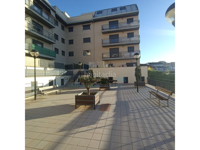 Foto f6b80fbc-8f83-4f85-8d1f-17dcaa819e6b. Piso en calle madrid 2 piso en venta en calle madrid zaragoza en Caspe