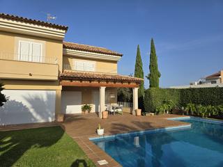 Chalet en Pueblo-Ubanizaciones